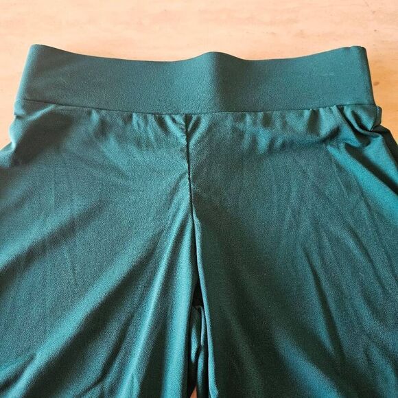 Weissman NWOT child small green dance shorts lyrical contemporary tap solo - Picture 2 of 7